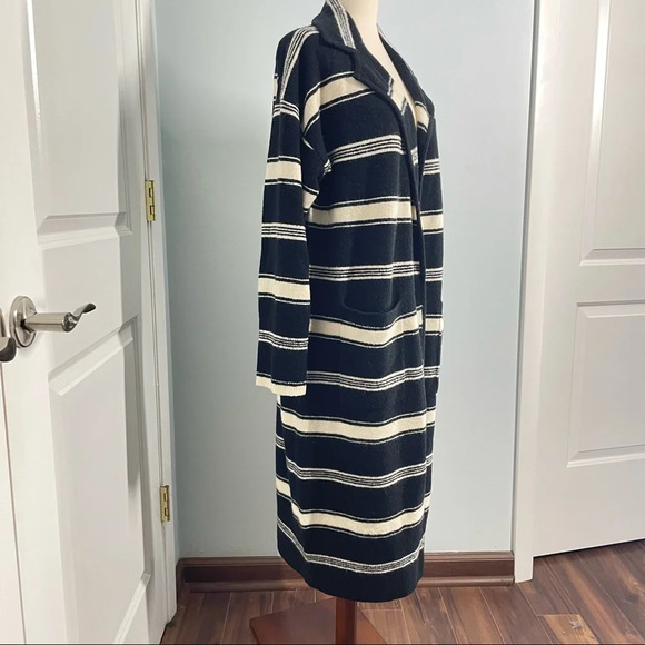 J Crew Long sweater-coat in stripe size M-L - Picture 4 of 10